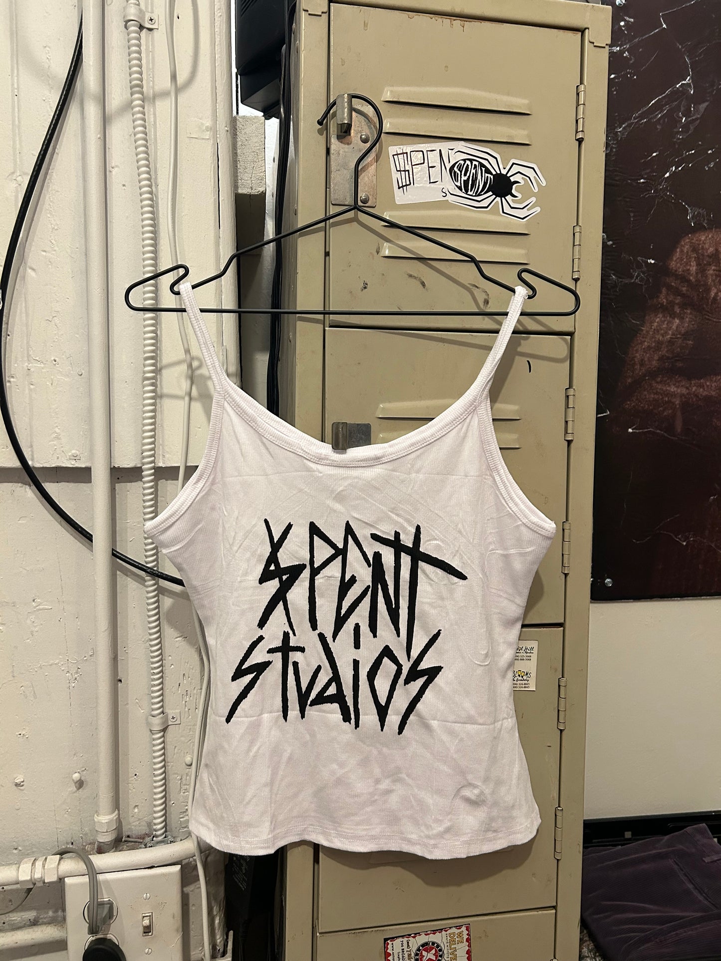 White $pent tank top