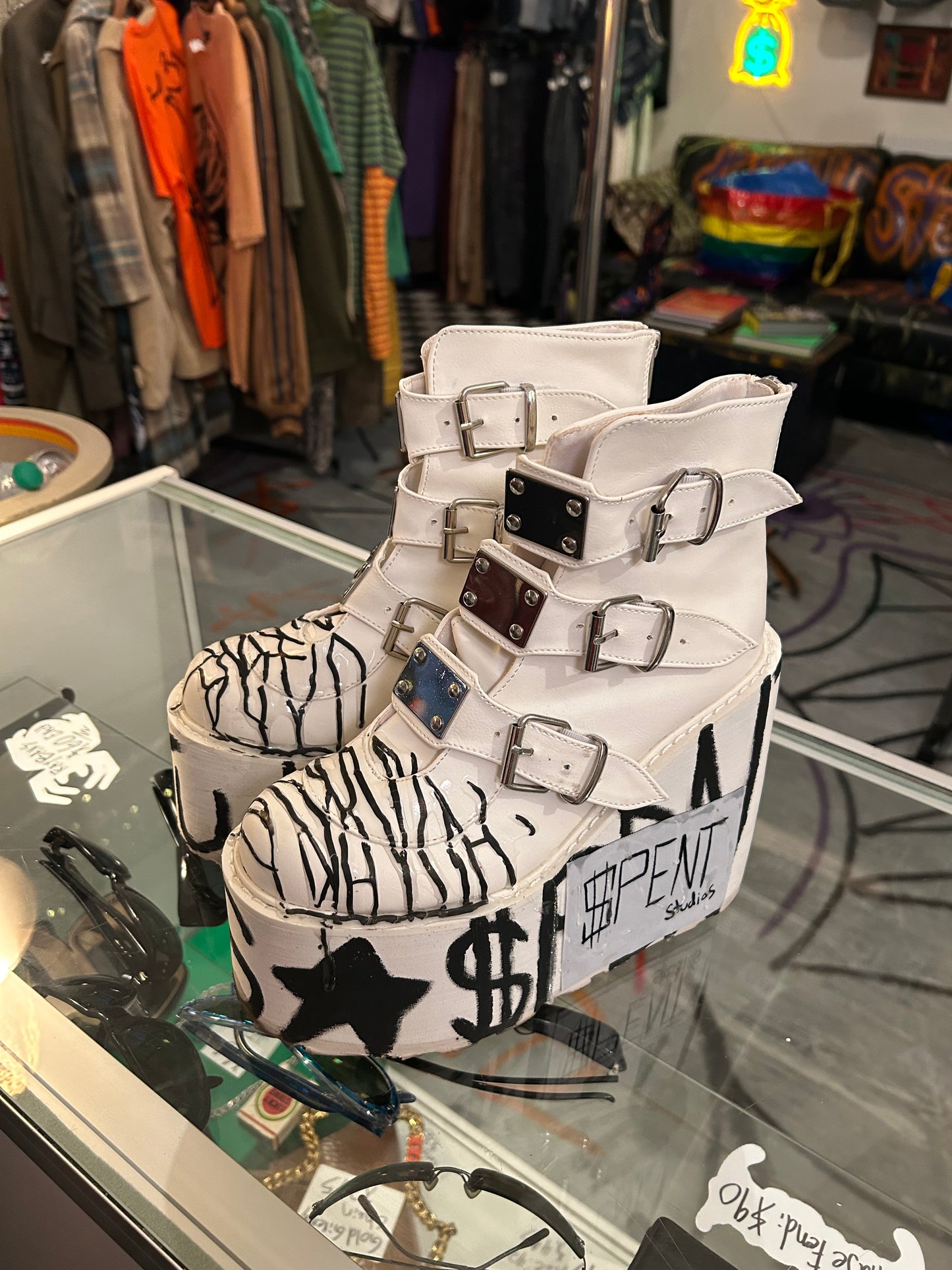 Platform $trap boots