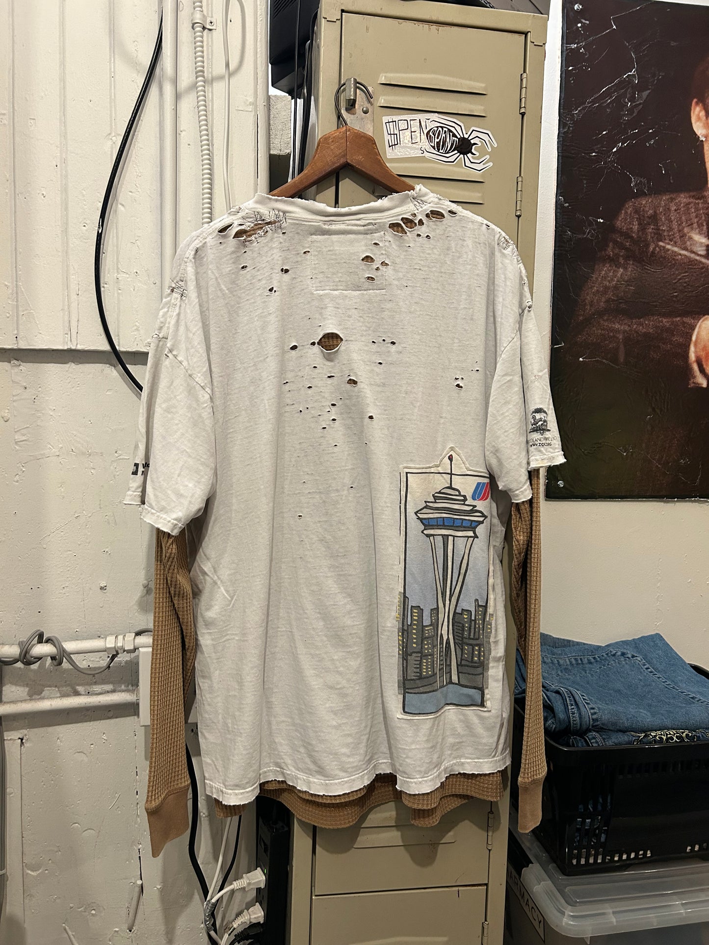 Layered Thermal Barbed Logo shirt