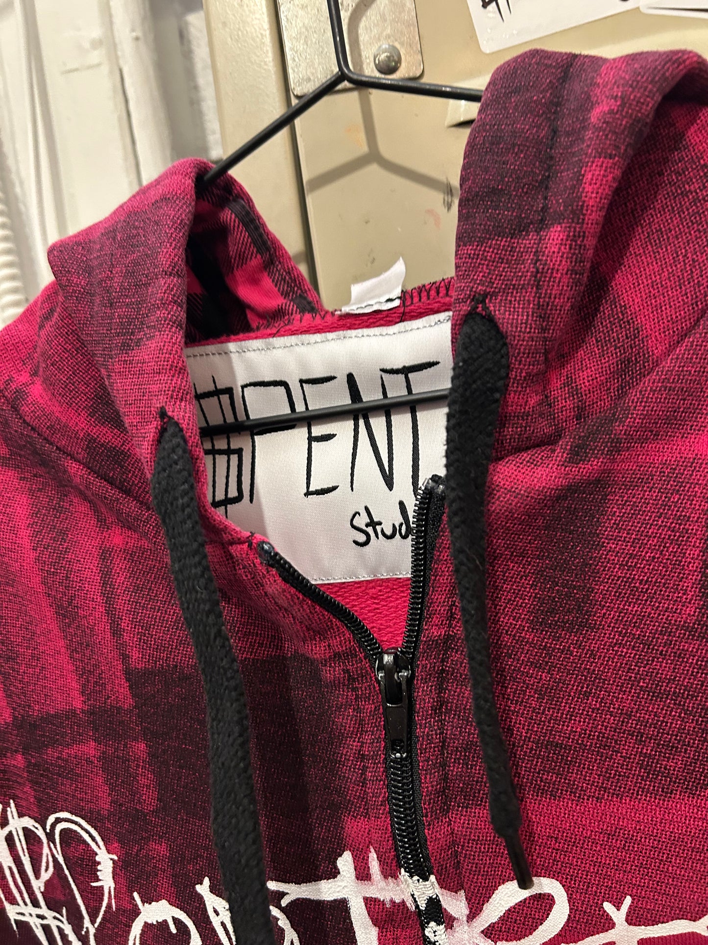 Pink Plaid Barbed Zip up