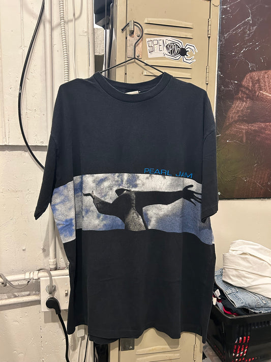 Vintage Pearl Jam Tour t shirt