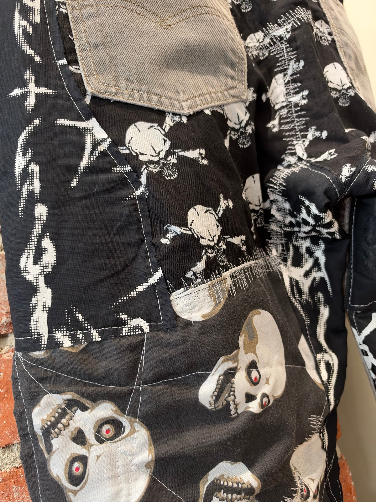 Half Skeleton Distressed jeans