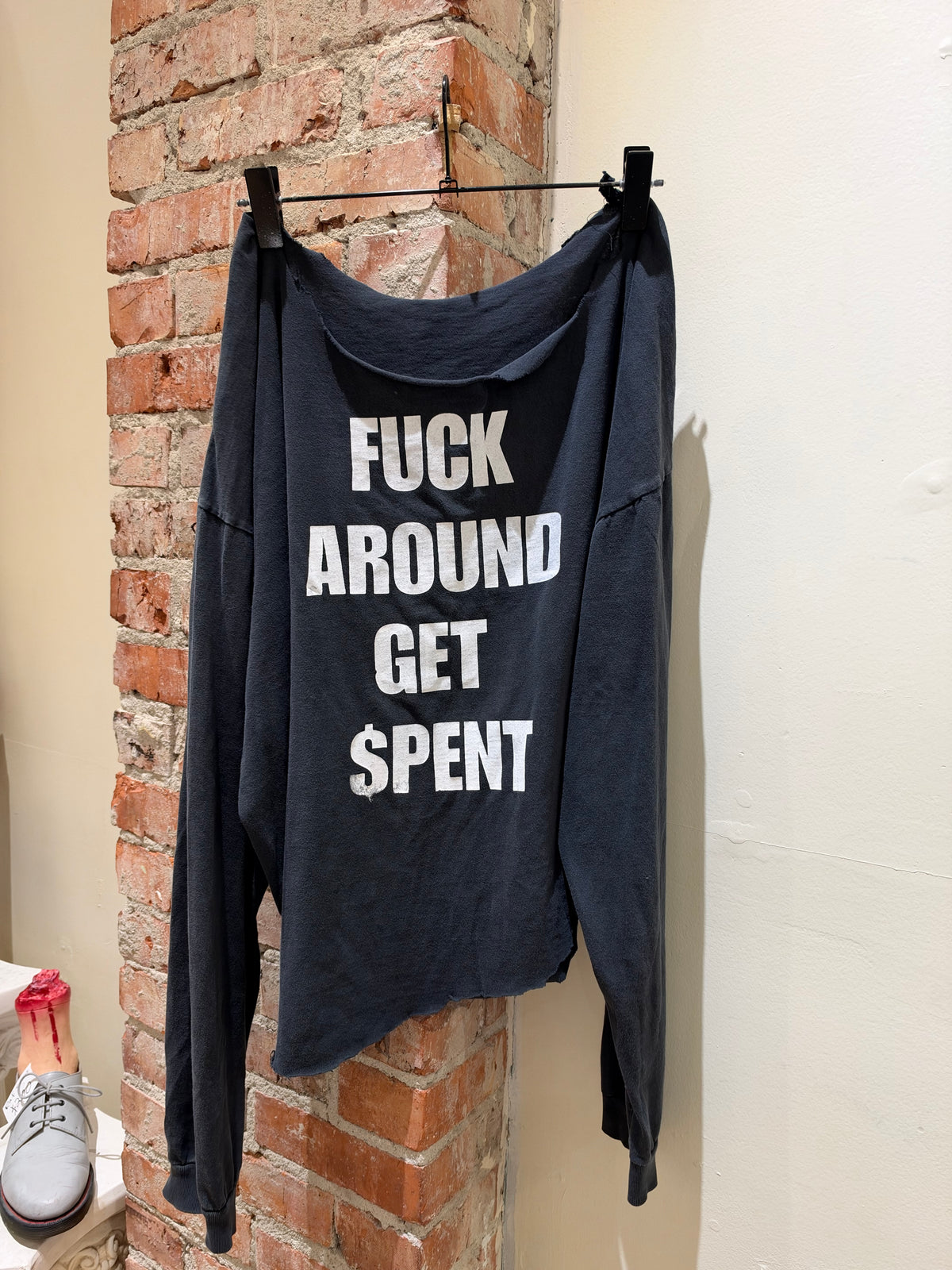 Distressed Oversized Get $pent longsleeve