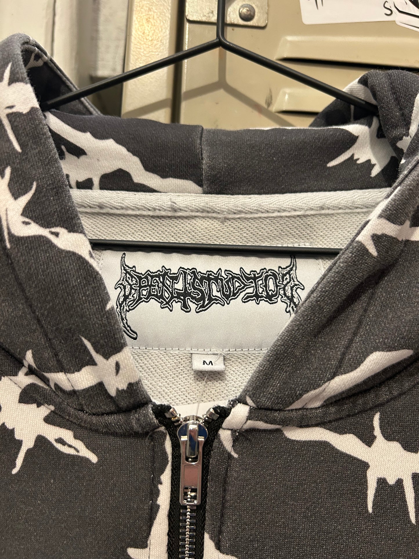 Barbed Wire zip up