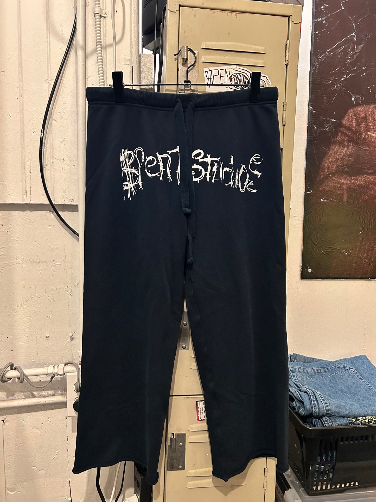 Barbed Logo sweatpants