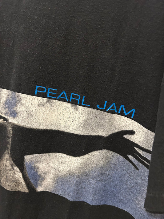 Vintage Pearl Jam Tour t shirt