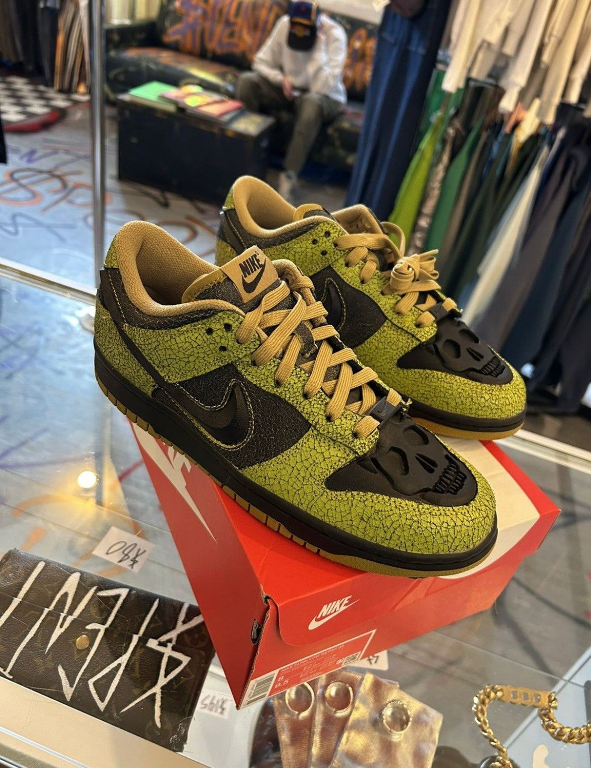 Nike Dunk “Halloween skull”