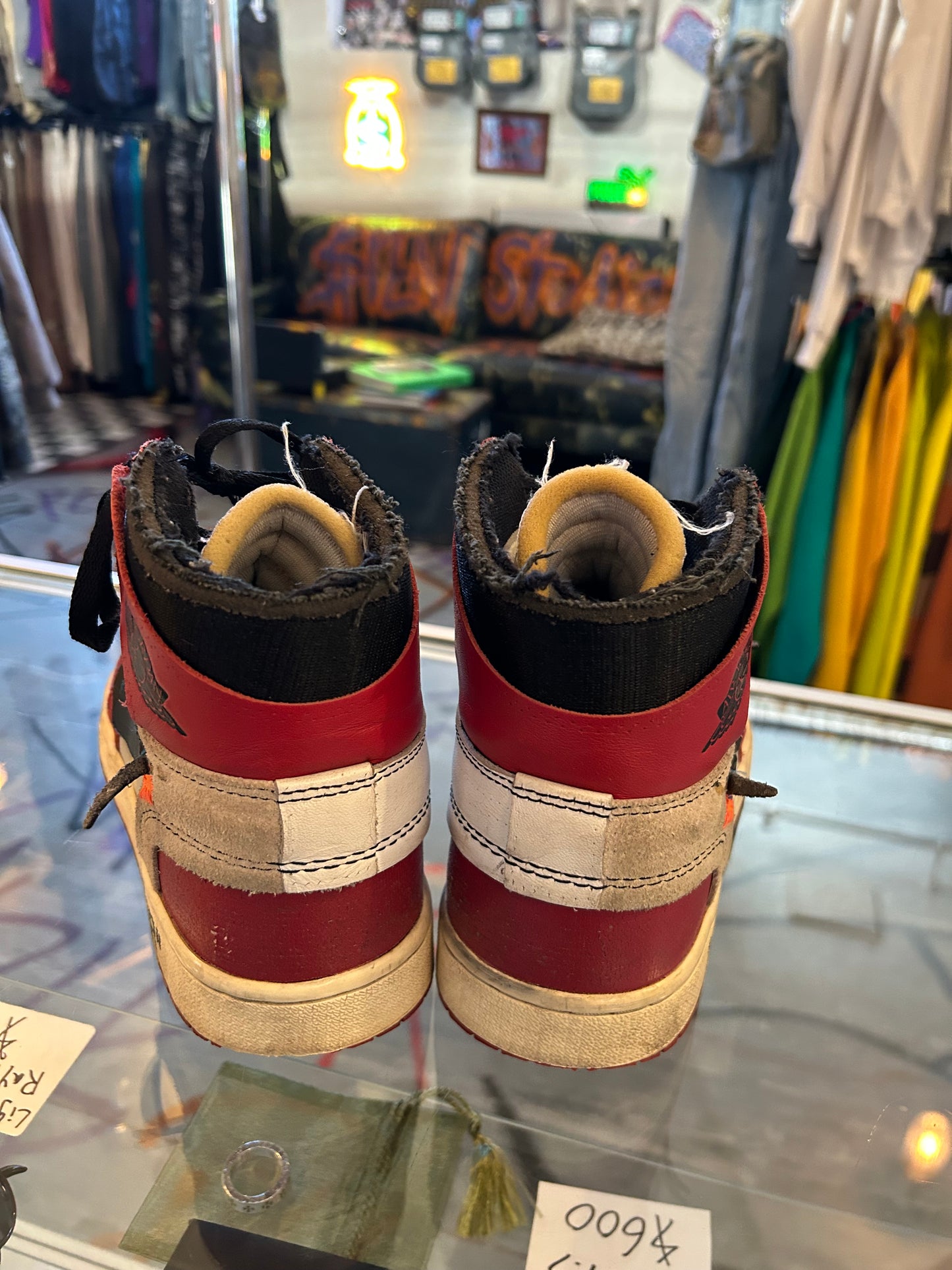 Off White Chicago Jordan 1s